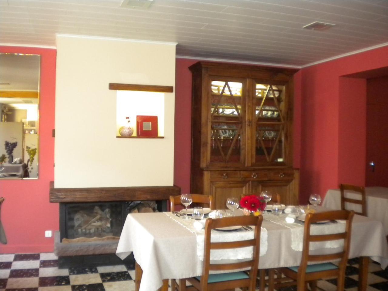 Hotel Le Relais Du Coustoubi Campouriez Екстериор снимка